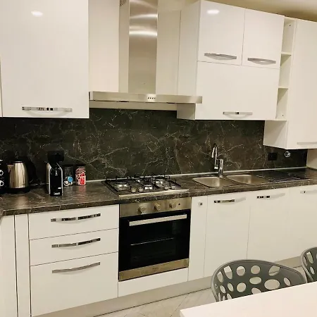 Residenza Caterina דירה *